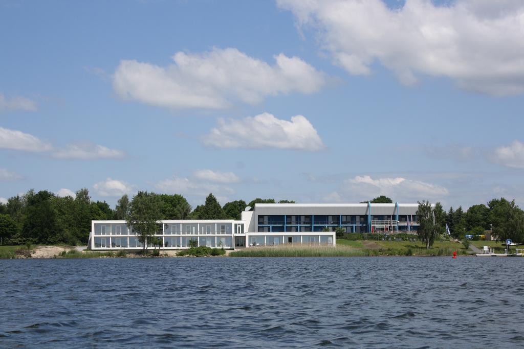 Strandhotel Senftenberger See Kültér fotó